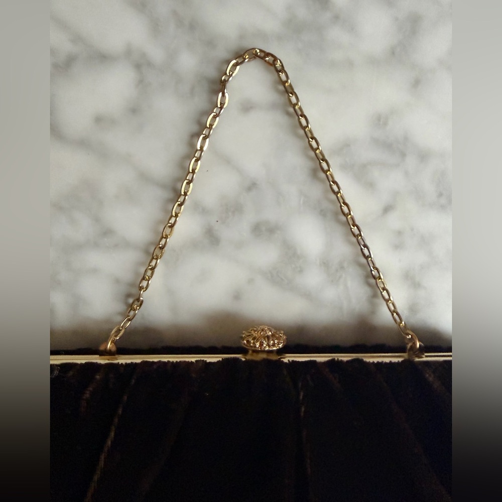 Elegant Vintage Chocolate Brown Velvet Evening Clutch with Gold Chain Dainty - Picture 2 of 7